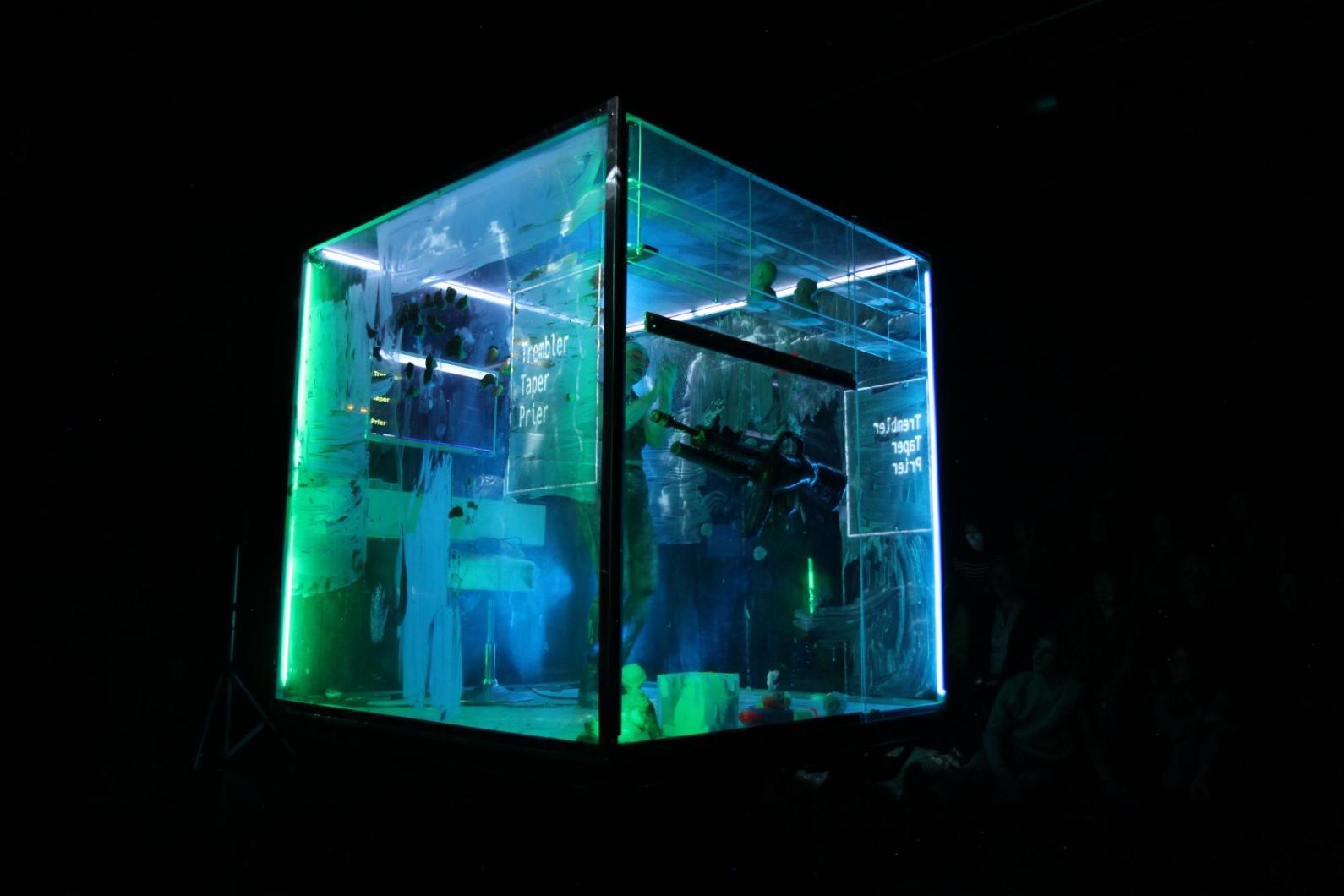 Cube Antigone - Cie F